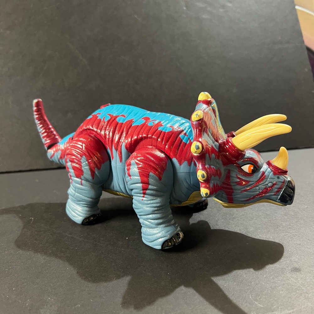 Imaginext Walk and Roar Trample the Triceratops Dinosaur Toy Mattel K6686 2006